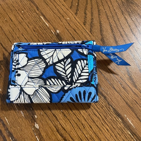 Vera Bradley Vibrant Blue Floral Wallet trifold - Picture 5 of 6